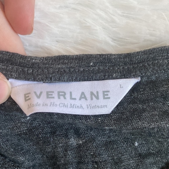 Everlane short sleeve top - Picture 2 of 5